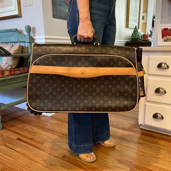 Authentic vintage Louis Vuitton rolling suitcase - Picture 1 of 16
